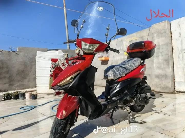 السلام عليكم دراجه ماكس صيني للبيع الماكينه نشطه خير من الله لا صرف ولاتبخير بس نقصه ملف مال عقل الدراجه. ادري بس ماتشتغل بسبب الملف سعره 130وبيه مجال الموقع ديالى حمرين رقم***********

