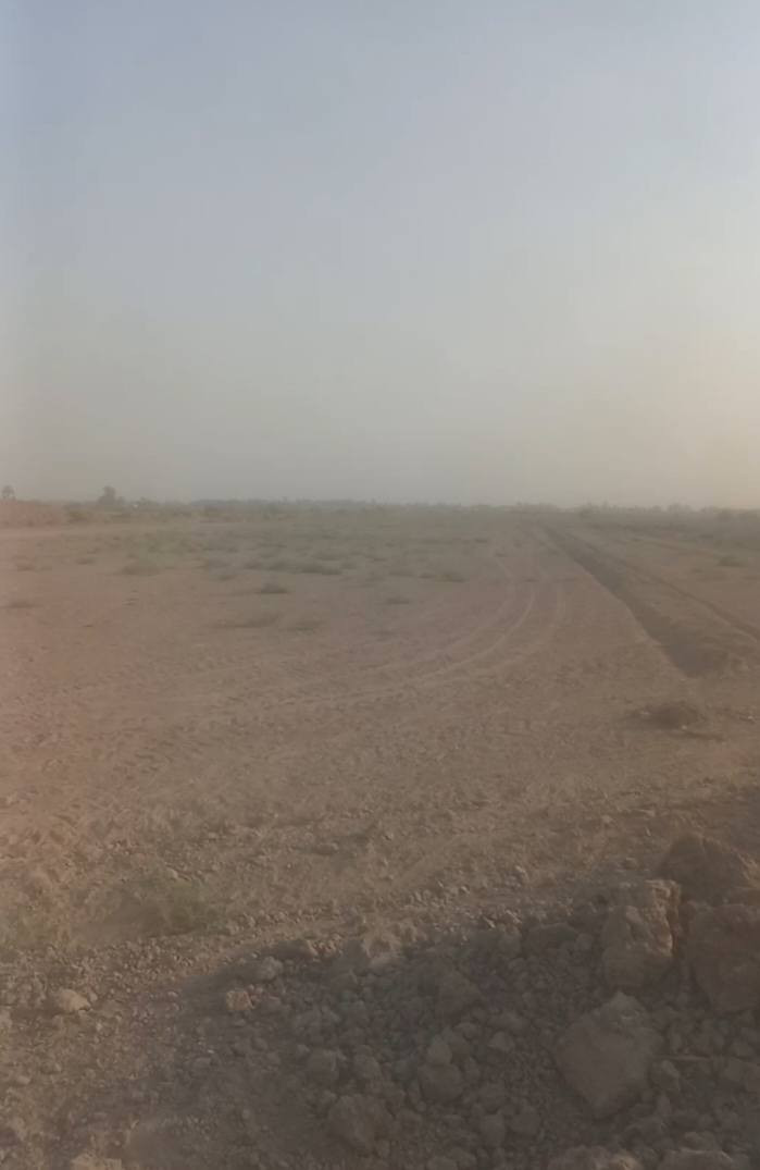 السلام عليكم ارض زراعيه ٥٠ دونم طابو سند ٢٥ تحويل مباشر وجه شارع تجاري ١٢٧ متر وجها الارض معدله وجاهزه حصه مائيه تبعد عن مركز ١٠ دقايق كهرباء اساله داخلها سعر الدونم ٧ ملايين وبيها مجال المكان الصويره طريق كصيبه قريه ذهب ***********
