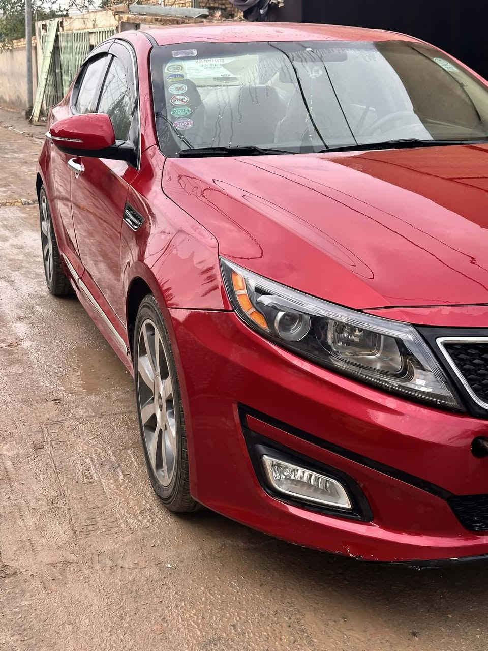 السلام عليكم للبيع
نـــوع السيــــارة : أوبتيما 
المـــــــوديــــــل :2016 
لـون الســـــــيارة : ماروني. دم الغزال 
رقــــم اللوحـــــة : بغداد. 
تبريد.            شرط. 
سيارة.       خليجية. 
مكينة. و كير.       شرط 
حداية.  خلفي امامي 
كلة.    جديد. ع ايدي.  
تخم تاير. جديد. مع ويل
- [ ] سيارة.  خليجية. 
- [ ] سيارة.     ماشية.    155 كيلو. 
- [ ] الملاحظـــــــات  سيارة. 
- [ ] رحمه الله والديك. عطرنة. كلمة طيبة. 
- [ ] مكان سيارة بالدوانية. 
- [ ] السعر           155   بيها مجال. 
- [ ] اخوان كلشي مذكور واضح كدام
الرقم.***********
