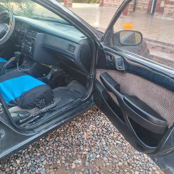 السلام عليكم سياره كرونه فرخ بطه للبيع موديل 1993 محرك كير شرط صدر نضيف تايرات جديد رقم كركوك شرط التحويل و الاضباره بيها صبغ احزام جماليه سعر  37
***********
