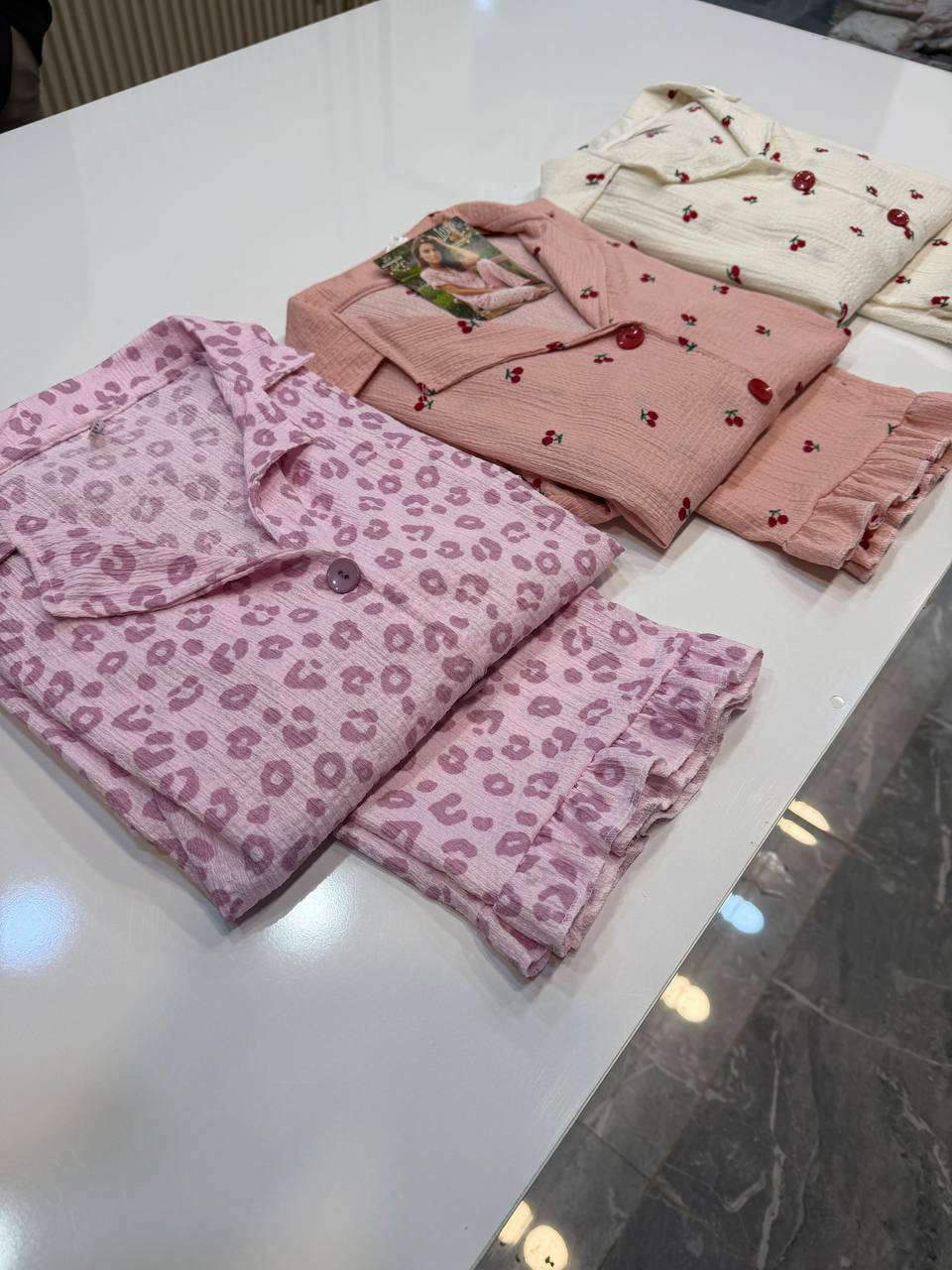 وصل جديد 
القياس M.L.XL.XXL
الدرزن 3 نقشه
ـ https://t.me/SWEETYZC ـ https://t.me/SWEETYZC
قناة التلي لمعرفة الاسعار ولمشاهدة باقي الموديلات ⤴️


**إذا كنت صاحب هذا الإعلان وتريد حذفه لأي سبب، رجاءا أرسل رسالة إلى الدعم الفني**