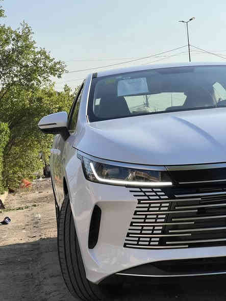 السلام عليكم 
PYD للبيع 
السياره زيرو كفاله عامه مرقم بغداد ب اسمي تحويل مباشر 
ماشيه شي كلش قليل بعدها بل تفوليه الاولى ودهن ممبدل مال شركه 
السعر ١٩ وبيها مجال قليل 
الشعب شارع الصحه 
الرقم ***********
