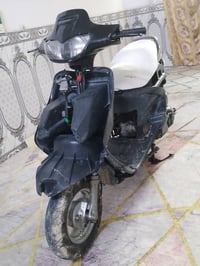 دراجة فراشة للبيع جاهزه بس كفرات نقص تشتغل سلف هندر للإتصال 0781188495...