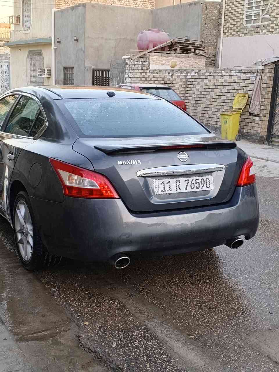 سلام عليكم سياره لبيع فقط نيسان موديل 2011 بيه بنيد مصبوغ جماليه فقط ول باقي كله كفاله عامه سياره بسمي تحويل ثاني يوم 
***********
