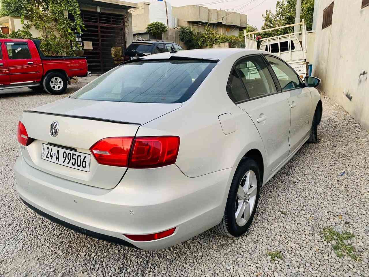 جيتا 2011 خليجى  مةكينة 20 بى توربو   مةرغوب 
2 بارجةى كوراوة و  بوياغة  بى زورى بى ايربةك فول  فول مواسه فات هه موو شتى به شه رت كير مه كينه ته بريت كارةبايةتى هةموو  به شةرت   
3 كيرة توماتيك و عايدي و سبورت 
سلايت و چوار چام  کارەبا+ئۆتۆ
ئاوێنە کارەبا+ئیشارەت
‏ AUX وBT 
8 ارباك تەبرید مەرکەزی لەسەر سویج
ویل کەپ
5بالیف
لایت بەرز و نزمی
دوو شوێنی چەرخ
گێر و مەکینەی نەکرایتەوە جوارتاية تازة مانگيكة بوى بستراوة سةنةوى نوية تا مانگى 8/2030 بةناوى خومة هةزى تازةية داواى 108 گةلاو مجال 
ژ.م ***********-***********

جيتا موديل 2011 خليجي مكينة 2 الفين بدون تيربو  مرغوب قطعتين تبدلي سبغ بدون دواخل بدون ارباك   بونيت و  جاملغ  نفر 
سنوية جديدة  لحد 2030/8
اربع جامات  کارەبا+ئۆتۆ
مراية کارەبا+ئشارة 
‏ AUX و BT 
‏ABS
 8 ارباك 
تەبرید مەرکەزی
ویل كةب 
5بالیف
تحكم لايت عالي و ناصي 
سيارة بأسمي تحول و وكاله بشرط  كير و محرك و تبريد كهربايات كلها بشرط كير اوتوماتيكية  و عادي و سبورت 
 تخم تايرات جديد صارة شهر 
السعر 108 وبيها مجال 
رقم موبايل *********** -***********
- رانية, السليمانية
