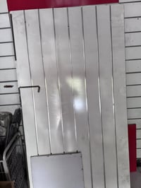 رفوف • حديد وخشب • محل كامل