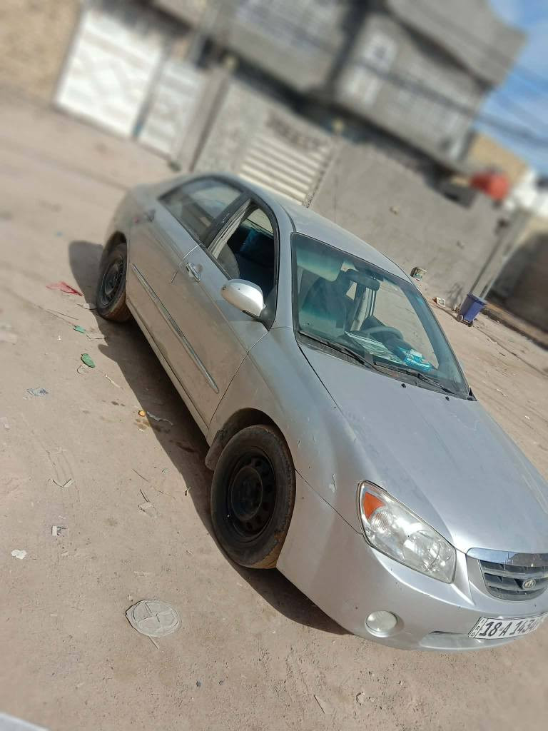 ملاحضة مكلف بنشر الشراي يتصل ع رقم ‏‪***********‬‏ ابو جعفر
مكان السياره كوفه شارع المطار 
سلام عليكم كيا سيراتو 2006 خليجي لون سلفر رقم بابل جديد بأسمنه سنويه لل٣٠ هزه جديده سياره كاملة مداور ثاني يوم السياره بيه صبغات بدون ضربه قويه
نصبته حلوه تجي وتشوف 
مكينه ١٦٠٠ دوش كير اوتوماتيك شاشة 
سعرها ٧٥ وللشراي بيه مجال مراوس هم ترهم حسب القناعة
تحياتي للجميع النجف, العراق
