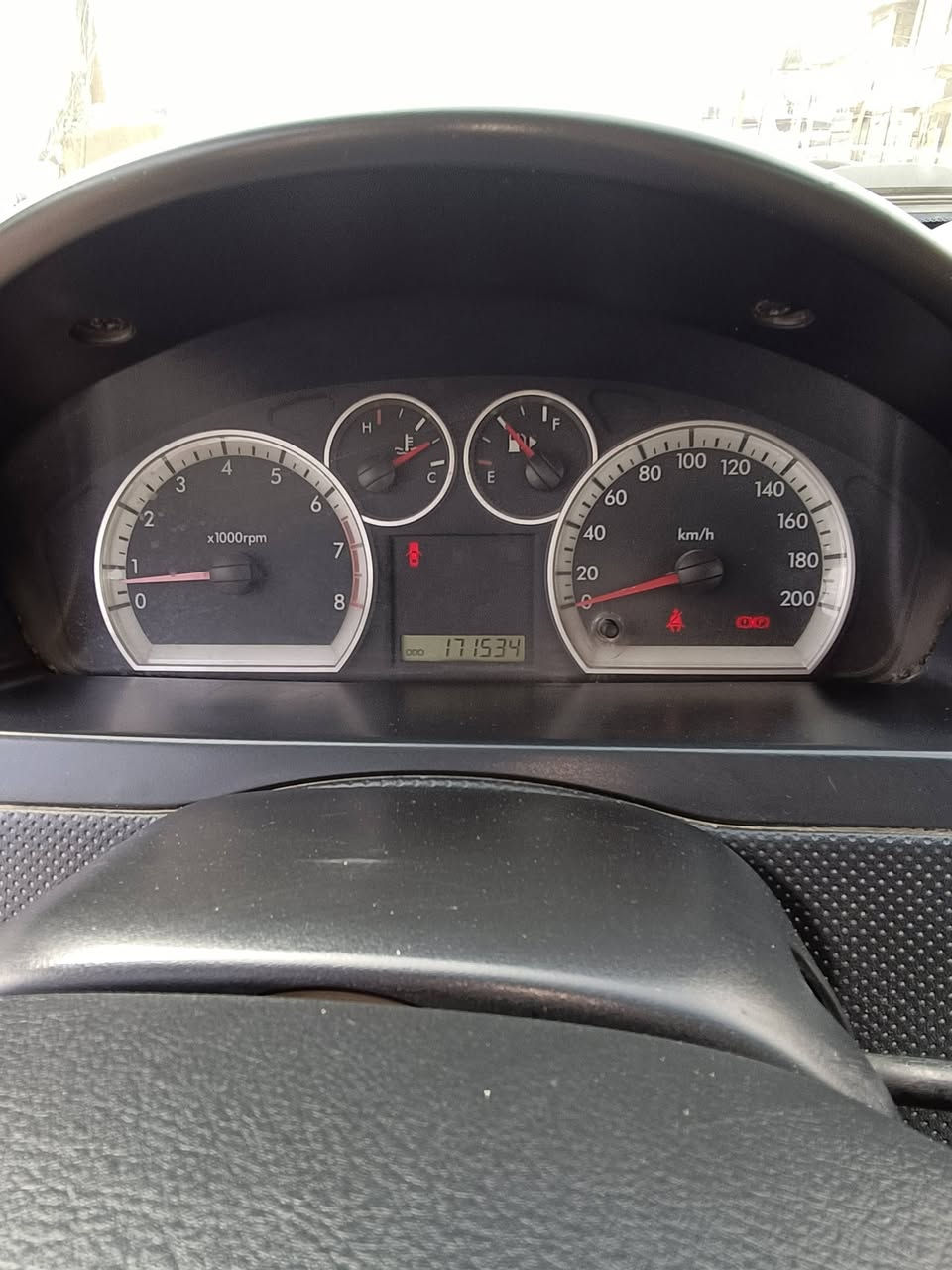 افيو  خليجي موديل 11  مكينة 1500  مفتوح. كير اوتوماتيك تخم تاير وحدادية صدر جديدة  رقم بغداد السيارة نظيفة للاستعمال الشخصي ما بيها صبغ السعر 68 وبيها مجال بسيط
التواصل فقط على الرقم 
***********
