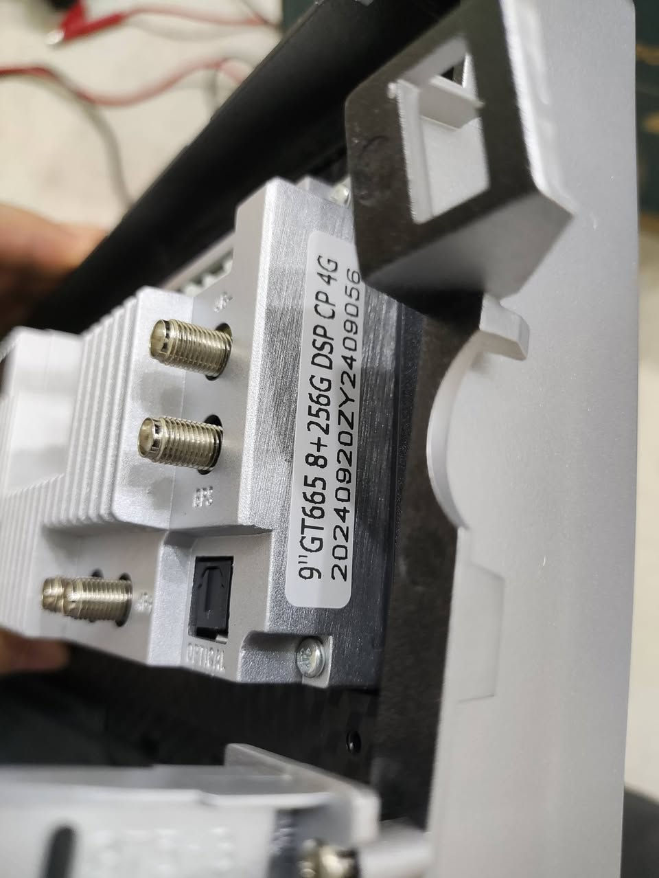 شاشة Ainavi
رام 8gb ذاكيرة 256gb
فول واحد على واحد منفذ hdmi
للاستفسار ***********
