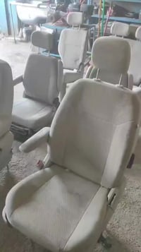 كراسي كرفان گلايسلر 2008 للبيع  السعر 300 للاستفسار 07816515499