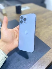 13برو ماكس شرق اوسط ماستر ذاكره 256بطاريه 100 مبدل فقط بطاريه نضافه 10...