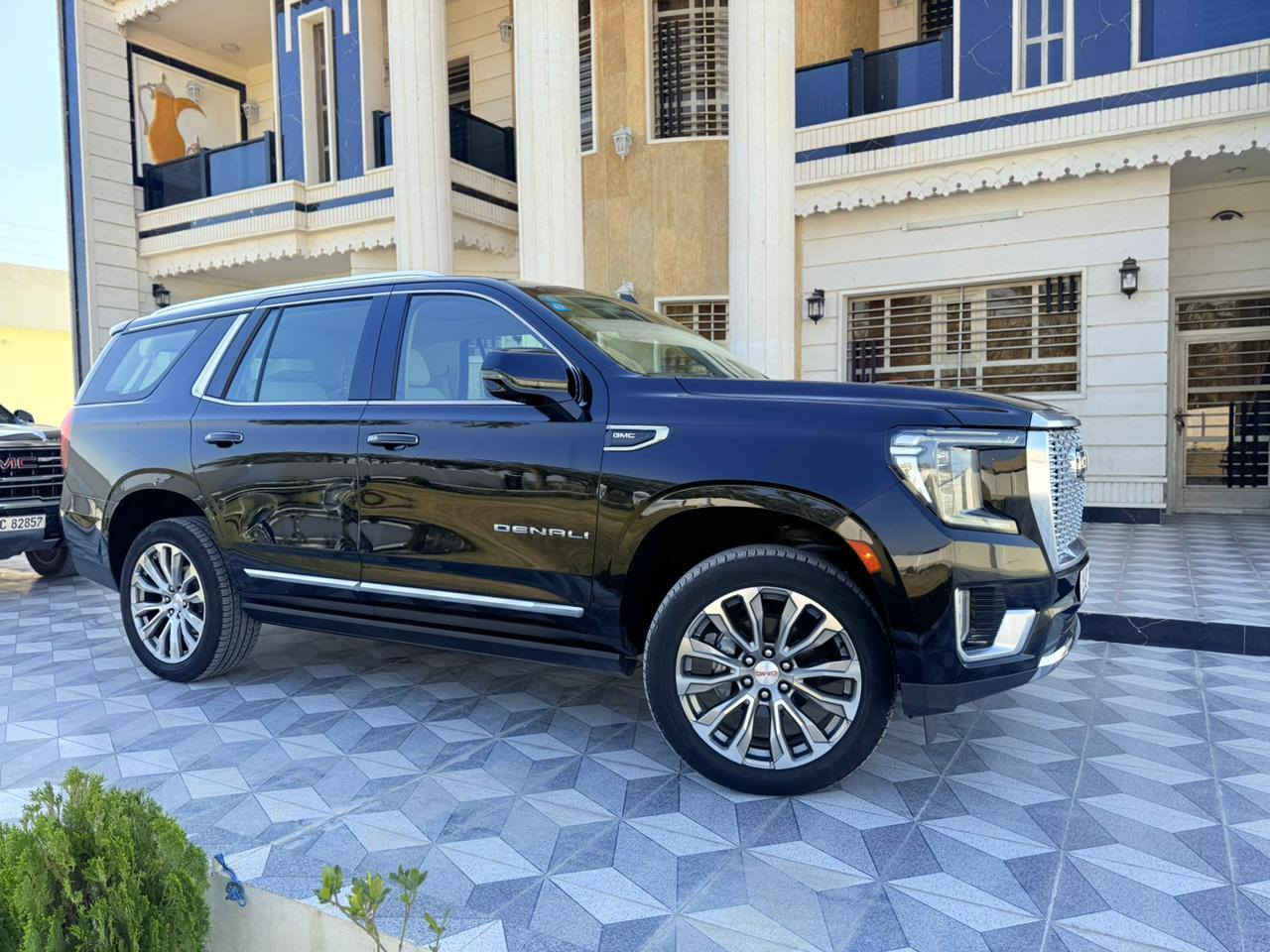 سلام عليكم 

🚘  جمسي دنلي

☑️ موديل 2022 خليجي 

☑️ رقم بغداد بسمي

☑️ سياره مكفوله كفاله عامه حته من شخط ورصعه 

☑️ بصمة عدد 2 وتشغيل عن بعد

☑️ سلايد فتحتين بانوراما 

☑️ داتا شو وعرض على الجامة الامامية

☑️ شاشات خلفية 

☑️ لايتات زنون اصل عدسات

☑️ بلاجكتور زنون LED

☑️ بصمة ابواب 

☑️ تشغيل عن بعد
 
☑️ كشنات  كهربائي
 
☑️ كشنات خزن 

☑️ كشنات تدفئة وتبريد
 
☑️ كشنات خلفية تدفئة 

☑️ جكات 
 
☑️ رادار امامي خلفي 

☑️ رادار نقطة عمياء
 
☑️ رادار خط شارع 

☑️ كاميرات 360
 
☑️ صندوك كهربائي
 
☑️ شاشات عدد 3 

☑️ حساسات امامية خلفية 
☑️ ثلاجة 

☑️ ستيرن كهربائي 

☑️ ستيرن هيتر

☑️ مرايات كهربائي 

☑️ دوس كهرباء 

سياره جديده بمعنه الكلمه 

للبيع او مراوس حسب القناعه 

لاستفسار اكثر تصال برقم 

***********
