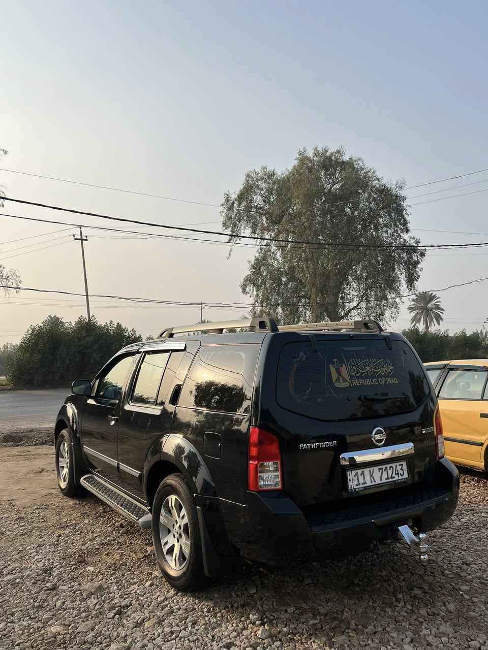 السلام عليكم نيسان باثفندر 2012 بيه حادث لون اسود سياره فول واحد على واحد عدا الفتحه فقط سياره ابيع على حادثه رقم بغداد دولي بسمي وشرط التحويل وهاي صوره بلحادث وقبل الحادث 
بصمه تحكم ستيرن جهتين كشنات جلد + تدفئة تبريد + كهربائيه سبعه راكب ثلاث قطع تبريد فور ويل دشبول ارمادا كامره خلفيه شاشه مرآه عاكسه للضوء ويل كروم وبعد بيه وابيع على حادثه والله شاهد ستوني ماخذه سعره 75 بيه مجال استفسار اكثر خاص او الاتصال ***********
