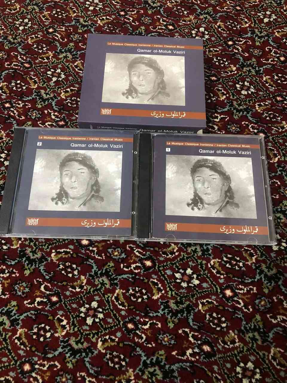خانم قمرالملوک وزیری
ده وره ی قاجاری
البوم ٢ سی دی اورجنال چاپ 
فرانسه 
بو زانینی نرخ نامه بنیره


**إذا كنت صاحب هذا الإعلان وتريد حذفه لأي سبب، رجاءا أرسل رسالة إلى الدعم الفني**