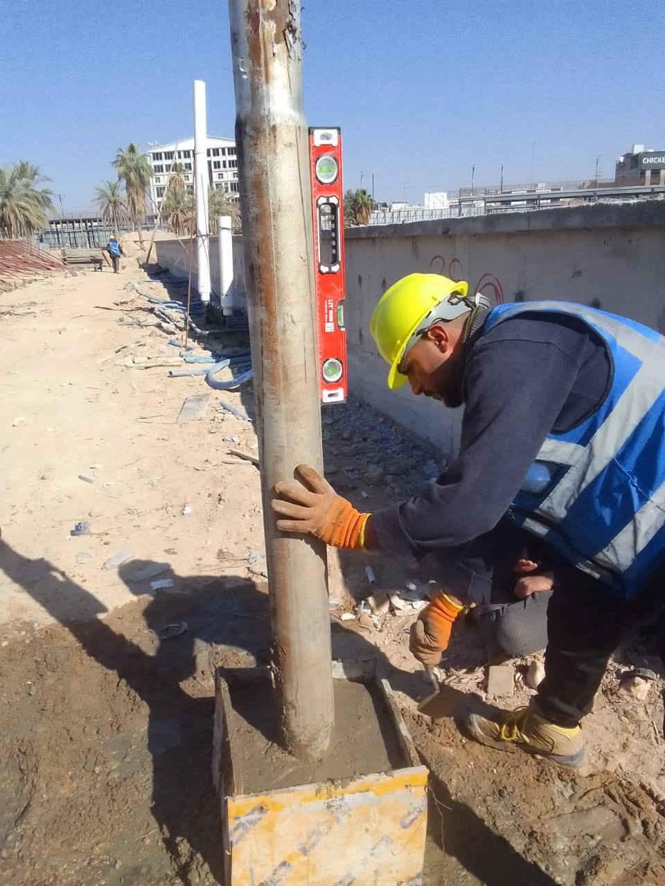 السلام عليكم تجهيز واتنصيب العمدة واخطوط الكهرباء داخل كربلاء المقدسة اتصال ***********
