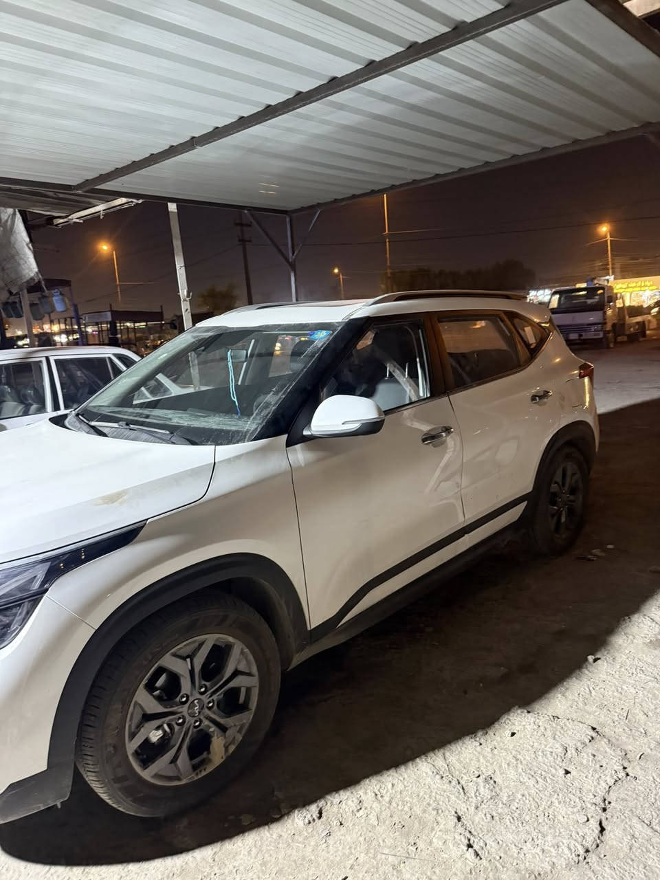 كيا سيلتوس خليجي تو كلر 2025
السيارة زيرو ماشيه 16 الف 
مواصفات معروفه 
مكفوله من كلشي
185$ 
المكان بغداد - الغزالية 
***********
