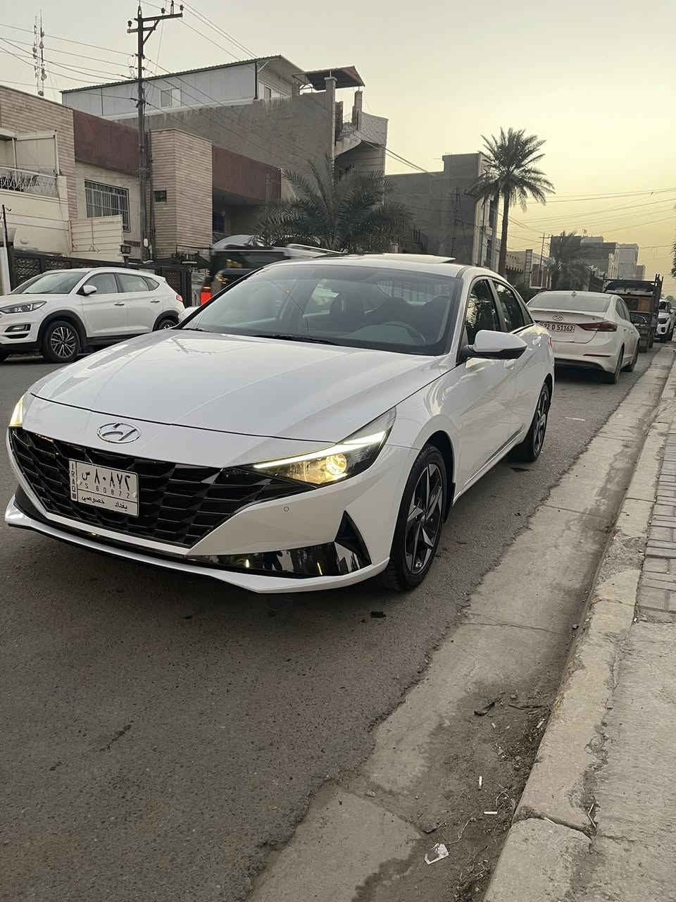 النترا 2022 خليجي محرك 2000
رقم بغداد
فول مواصفات (بصمة -فتحة-تشغيل عن بعد-شاشة كبيرة-حساس امامي وخلفي-كامرة-اشاير بالمري- تبريد قطعتين)
ماشية 24 الف
-بيها دعمة خفيفة بالدعامية الخلفية 
-ودعمة خفيفة بالدعامية الامامية
السعر 170 $
مكان السيارة بغداد/السيدية
للاتصال ***********
