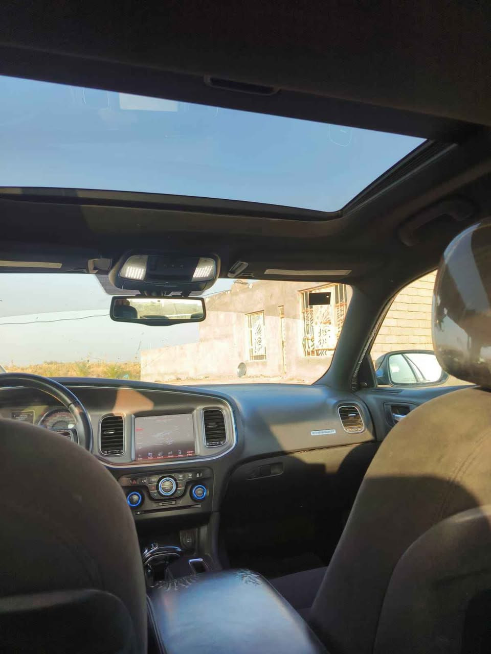 جارجر 13
رقم بغداد بسمي مشروع وطني
فول بدون ارباك  بيه فطعتين  وارد مرفق بالصور بدون دواخل
مكينة 3600
ماشيه 190
فتحه 
شاشه كبيره 
كامره
شفتات استيرين
حساسات أمامي خلفي
مكينه كير حداديه تخم تاير
كله جديد السياره مابيه اي نقص
السعر 155
العنوان ذي قار الغراف
*********** الشطره, ذي قار
