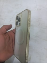 آيفون ١٥ برو ماكس • ٢٥٦ • ابيض