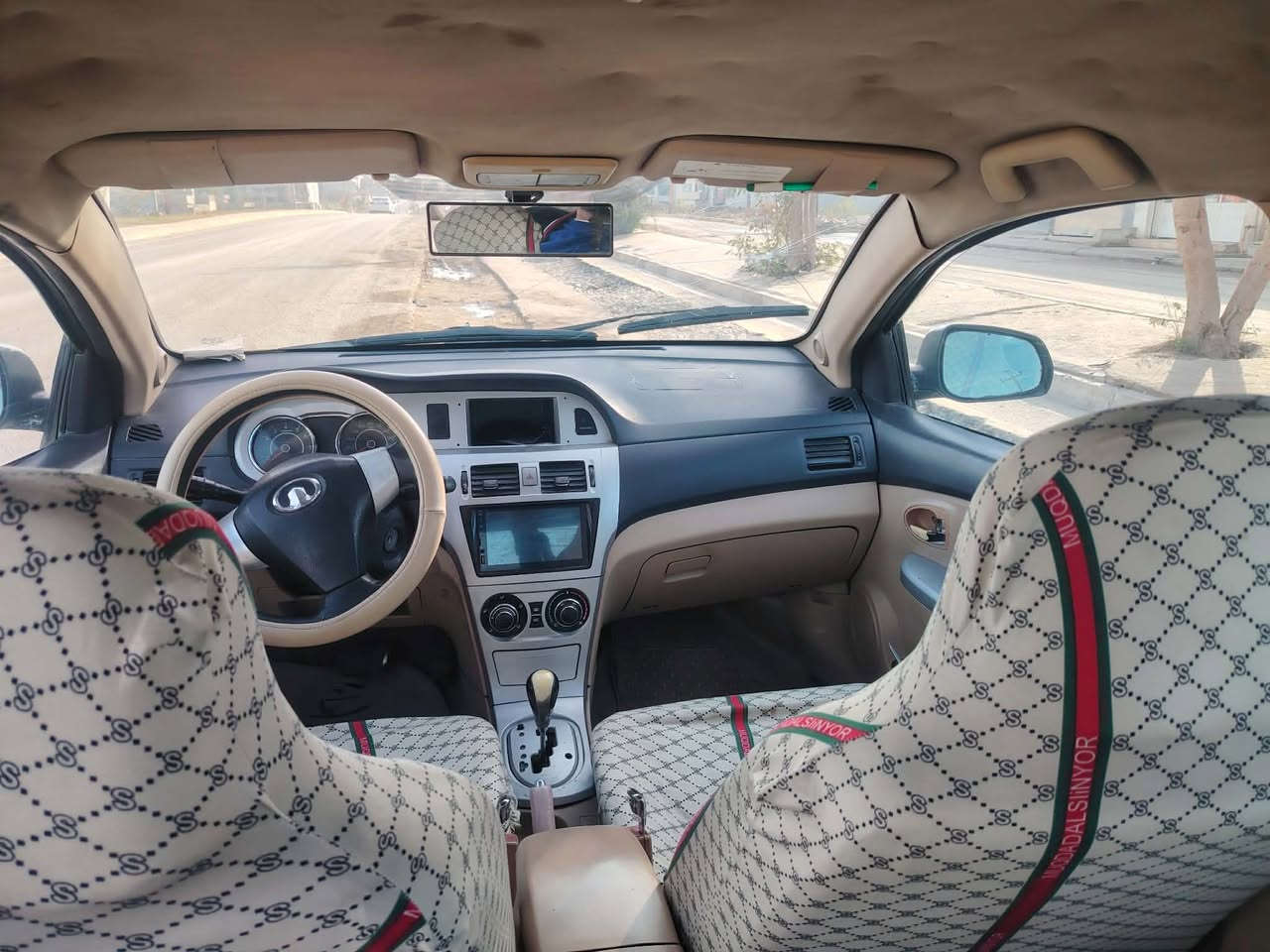 كريت ول فولكس 2012 توماتيك مكينه يارس مصبوغه عام جماليه بدون دواخل بدون ضرر سنويه نافذه لغايه 2027 وكاله عامه مطلقه بأسمي شرط التحويل بالموصل السعر (42)
وبيها مجال 
مكان السياره (موصل )
(جانب الايسر )
ممتواحد ع النت. اتصل بيك خير وتدلل
***********
