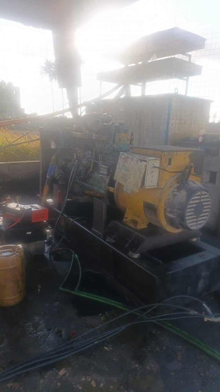 السلام عليكم موقع للبيت الحمل 500وبلصيف 700 المكان طويريج الرجيبه حي الزهراء الحي فقط موقع واحد حي جديد مكاين عدد ثنين جي 10روس توليد 250 حصت الكاز 90كيفي ومسوي كتاب زيادة قدره السعر 28وقابل للتفاوض للاستفسار ***********
