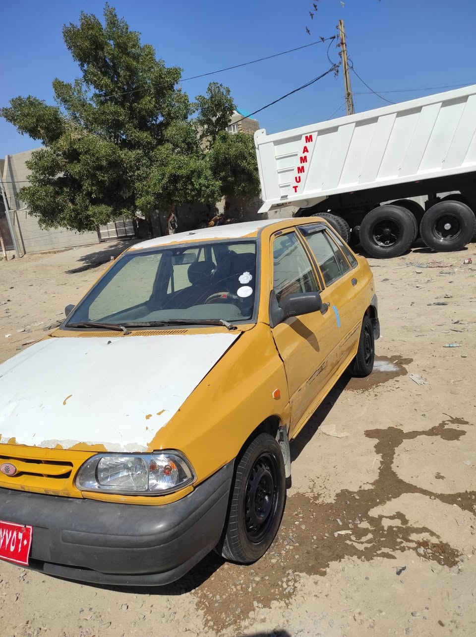 السلام عليكم شباب سياره سايبه للبيع موديل 2013 رقم بغداد صدامي  سنويه منتهيه بال 2020كير ومكينه وحداديه تخم تاير شواصي مكفولات كهربائيات كله شغال دواخل حلوه ونظيفه سياره جاهزه كبل لشغل السعر 8 ورقات ونص وبيه مجال للشراي مستعجل على بيعتها مكاني بابل مامتواجد عل فيس الخاص مغلق هاذه رقمي للتواصل‏‪0787 703 8496
