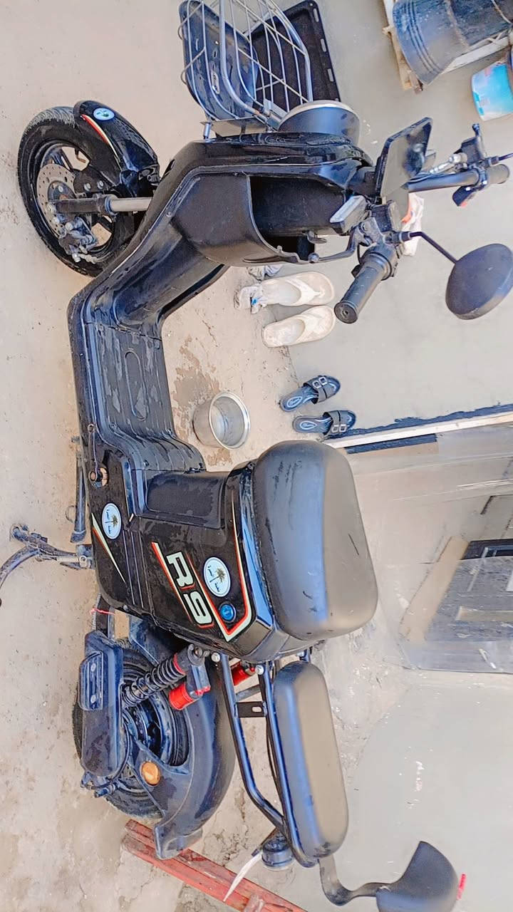 سلام عليكم دراجه شحن R9 نضيفه حيل فقط عيب بي بطاريه ما تشتغل سعر 350 وبي مجال
*********** عنوان كركوك شركة طارق
