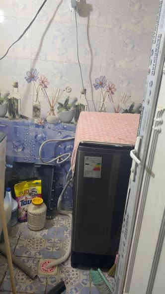 بيت مساحته ٢٥٠م الوجه ١٢ ونص ونزال ٢٠ شارعه ١٠م نافذ على شارع ٢٠ للبيع المكان فلوجة حي الأمين منطقة ال ١٧ قريب على مدرسة الاعظمية بناء طابوق حديث طابق واحد السعر المطلوب بي ١٧٥ مليون وبي مجال للإستفسار الإتصال على الأرقام التالية
*********** واتساب
***********
