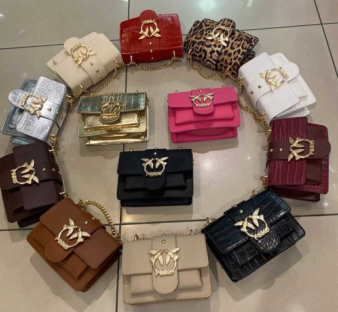 البيع جملة فقط من اسطنبول لكافة الدول العربية والعالمية تشكيلة واسعة من الموديلات الاسطنبولية. للتواصل واتساب مباشر ⬇️
https://wa.me/+905313199611.  أقل كمية للشراء,225,  جنطة


**إذا كنت صاحب هذا الإعلان وتريد حذفه لأي سبب، رجاءا أرسل رسالة إلى الدعم الفني**