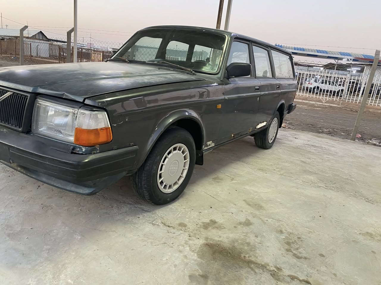 السلام عليكم فالفو للبيع  بلادي رقم قادسيه  ب 33 رقم صاحب سياره تفاصيل يمه ***********
