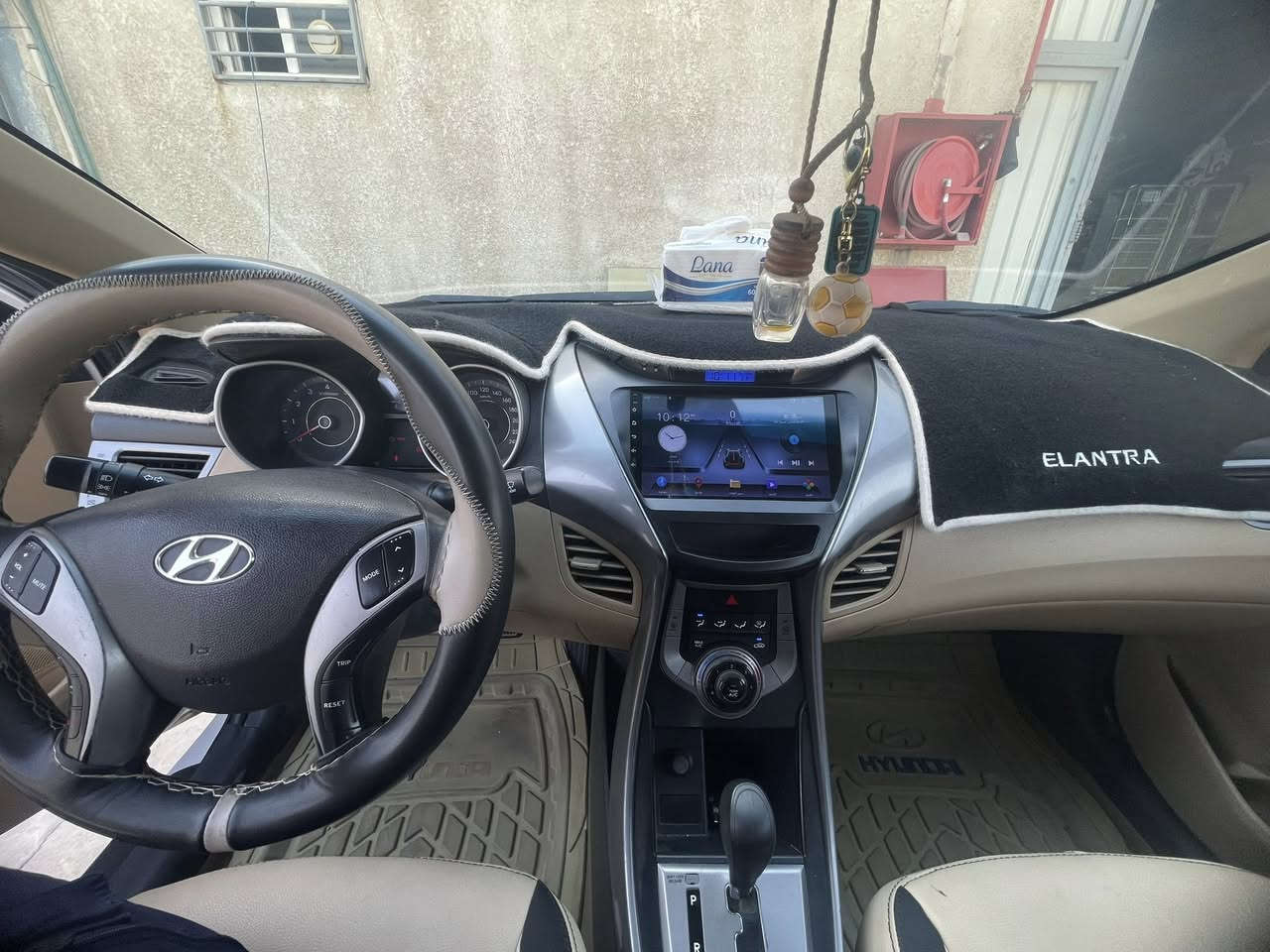 هونداي النترا ٢٠١٣ خليجي رقم بغداد بأسمي
مكينه  ١٦٠٠  سياره جديده بمعنى الكلمه 

تحكم ستيرن شاشه أندرويد 

غرفه مدوشمه جديد ارضيه مغلفه 

5ويل كب بيها كم قطعه صبغ موضحه بالسونار 

حداديه جيدة جداً 

تدفئه تبريد ماشالله 

عنواني بغداد الزعفرانية رايدها (112) بيها مجال
***********
