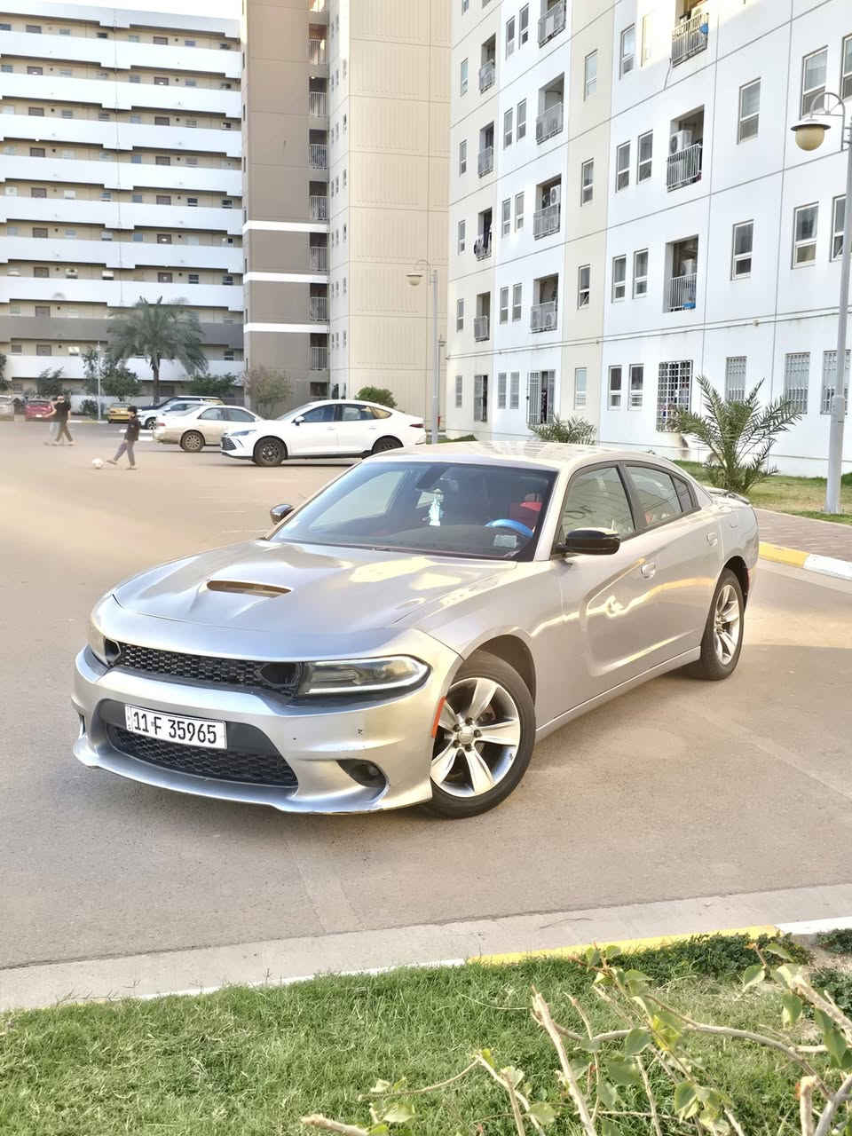 تحيه طيبه..
جارجر وارد أمريكي موديل ١٨
سنويه وهزه ورقم جديد تقرأ ١٨ بأسمي اكو ولد شافها كال هاي معلايه المهم اني ما اعرف بيها على اساس ١٥
سياره كير مكينه مكفولات 
٦ سلندر sxt تو ويل
ماشيه ١٥٤
تخم تاير جديد صدر أمامي خلفي جديد 
بدون لا شواصي ولا لغود شرط الفحص
حدثها والسونار بالصور
عنوان بغداد بسماية 
السعر ١٥٠ شراي يتصل 
اني مكلف بالنشر 
***********
