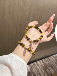 عين النمر وكهرمان • اسورة طبيعية • اسورة نادرة