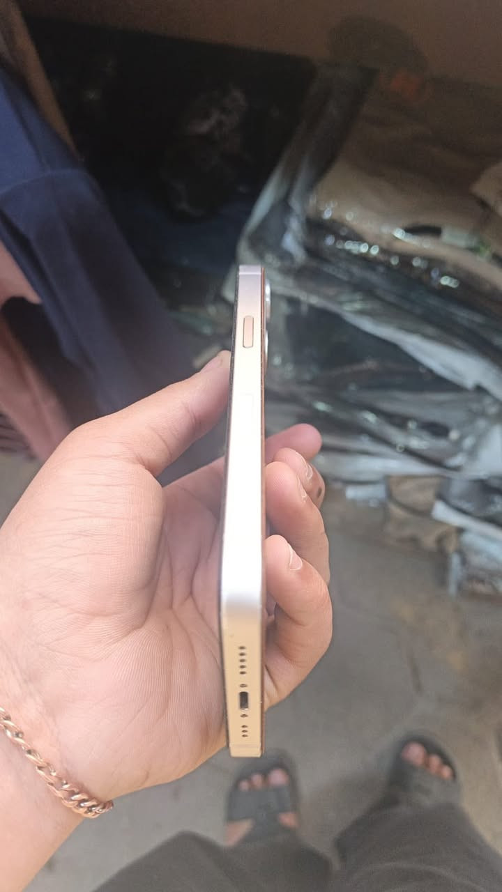 إيفران ١٣ عادي لا بيع سعره ٣٠٠قفل ذاكره ١٢٨ بطاريه ١٠٠مبدله نوعيه جيده جدآ او شاشه ٣خيارات ول ضهر مكسور تكدر تبدله اي ١٠ ألف او تخلي نف ما واضح بل صوره بيع مستعجل


**إذا كنت صاحب هذا الإعلان وتريد حذفه لأي سبب، رجاءا أرسل رسالة إلى الدعم الفني**