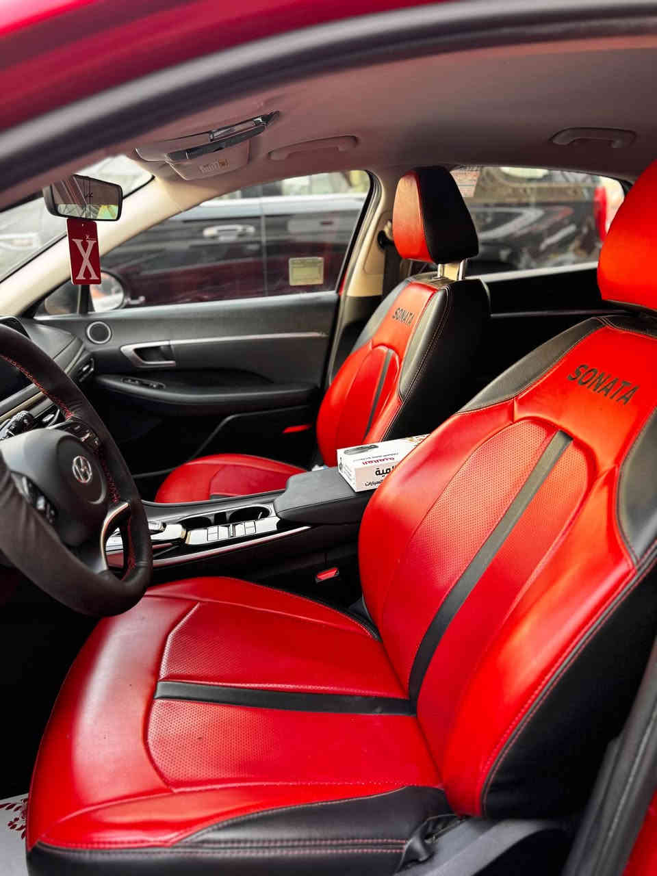 السلام سوناتا 2022 
السياره وارد امريكي حادثه جدا خفيف فقط جاملغ الامامي الايسر مسروق يعني ما متأذيه السياره 
الايرباك سليم والشواصي واللغود كلهن سليمات

المواصفات - بصمه -تشغيل عن بعد -رادارات خلفيه واماميه وجانبيه -نقاط عمياء- تحديد مسار-كروس سرعه- كشن جلد كهربائي-لايت زنون- كامره خلفيه - شاشه كبيره لمس تدعم كار بلي -اربع انواع قياده - نظام ترحيب -قياده أليه 
السعر : 175
رقم الهاتف *********** واتساب واتصال Singapore
