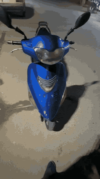 دراجه للبيع ساسوكي سرعه ١٠٠ دراجه نضيفه بمعنى الكلمه الحلوه دراجة نكره...