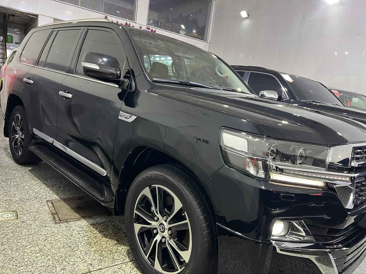 السلام عليكم تويوتا لاندكروزر گراند 8 سلندر
خمس بصمات باب شفط شحن نقال كرسي 3 دكم
***********
***********
