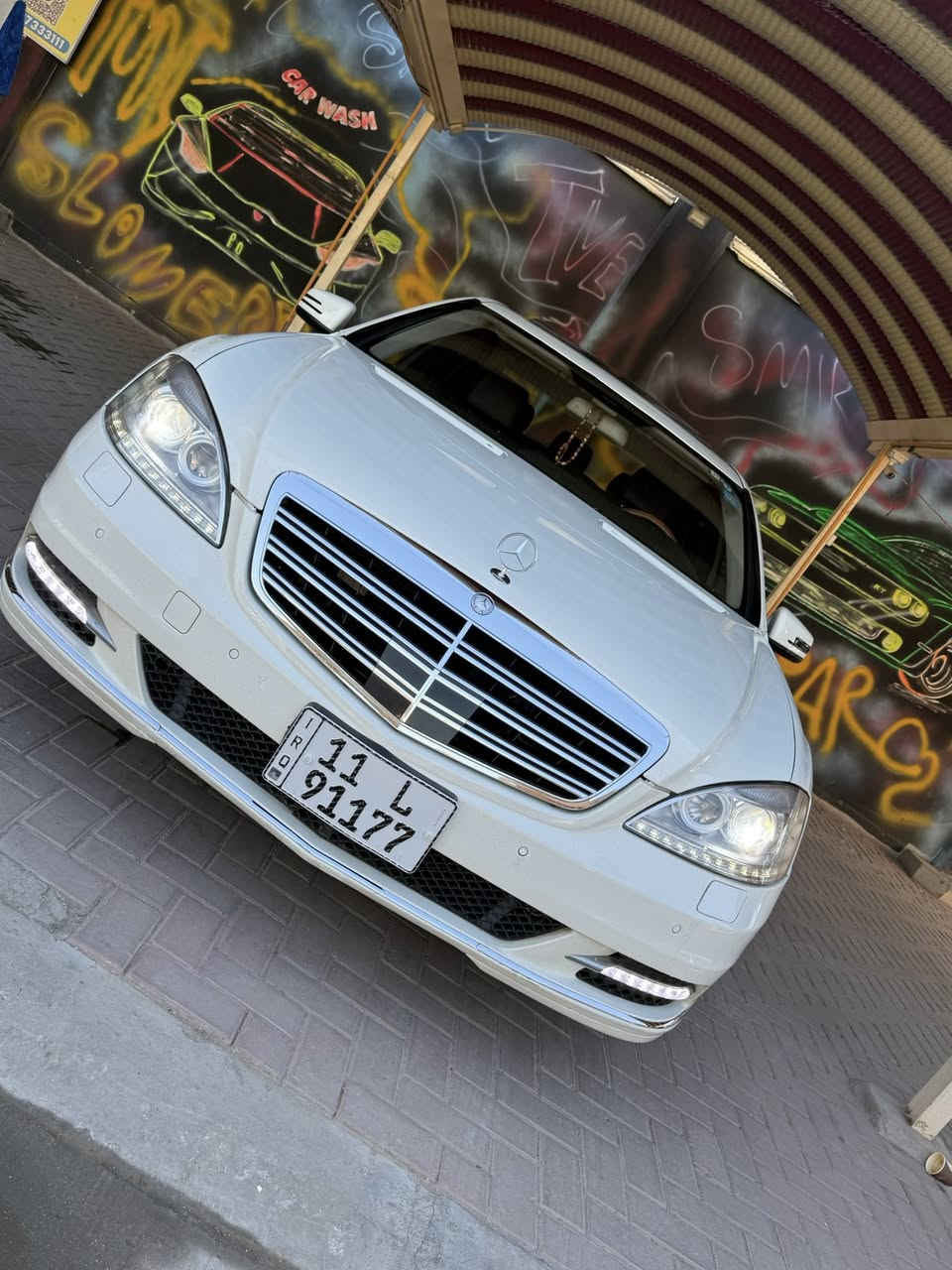 السلام عليكم مارسدس اس باب طويل 2009
للبيع او مراوس 
وارد يابان مكفوله من الضرر
صبغ قبغ جنطه وشويه بلجامغ الجاملغ الخلفي فقط
بدون شخوط / بدون رصعات 
عليها كت كامل AMG 
المواصفات فول 1/1 :
- محرك 8 سلندر 550 
- فتحة سقف SlideRoof
- ابواب شفط كهرباء
- صندوق كهرباء
- داخل لن اسود و مطعم ب صاج
- كشنات جلد + خزن Memory
- كشنات كهرباء امامي / خلفي
- شاشة وسائط + كاميرا خلفية
- مري شفط / اشارة بالمري
- ماوس تحكم + تحكمات ستيرن
- حساسات اصطفاف امامي / خلفي
- سيدي جينجر 6 اقراص
- سستم صوت HarmanKardon
- ستيرن كهرباء و تدفئة
- تبريد منفصل + قطعتين مع تحكم خلفي
- لايتات داينمك اوتو Dynamic 
- بردات ابواب + برده خلفية
- تچاوي كهرباء امامي + خلفي
رقم ابغداد الجديد
السعر 185 
السيارة كل شي بيها بلادي و كل اوبشناتها شغاله
تايرات جدد شادها 
مسويلها ادامه سيرفس كامل و لا كلوب مشتغل بالدشبول
العنوان بغداد الغدير مقابل شقق زيونه ***********
