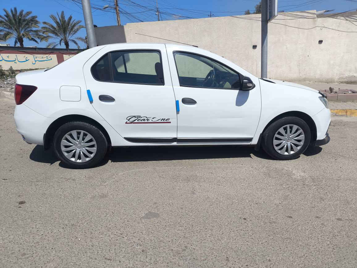 رينو سنبل 2019 حره باسمي تحويل ثاني يوم هزه جديده سعرهه 78 مكفوله من الصبغ مابيه اي نقص كير اوتوماتيك محرك 1600 هاتف *********** مكانه الأعظمية بغداد, العراق
