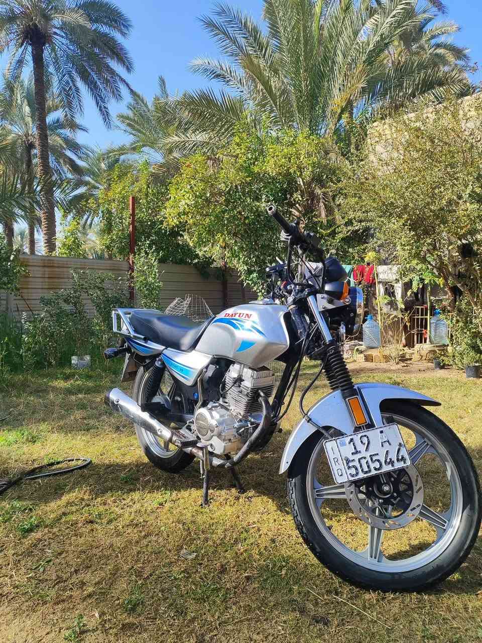 سلام عليكم للبيع  دايون عظم ثامر خلخال سويج سجينه رقم وسنويه بأسمي تحويل نفس اليوم مديل21 شهر 10 طالعه بل22 دراجه خير من الله ماناقصهه شي  مكينه مامفتوحه
السعر /1500 وبيهه مجال بسيط للشراي /موشراي لاتعلق وتكسر بحلال العالم /*********** مكاني كربلاء الحسينيه
