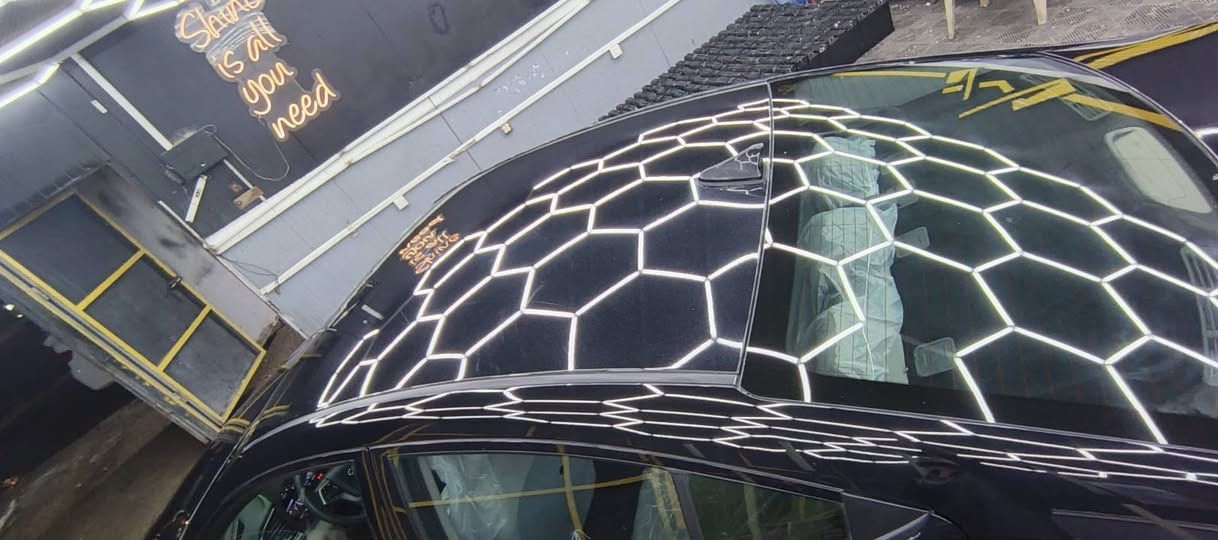 النترا 2018 وارد امريكي  كلين تايتل
‏بالعراق بابتين صبغ موجود سونار كدامك 
‏محرك 2000 دوش كير at ماشيه ٨٢ الف 
‏رقم جديد الانكليزي سياره حيل جديده 
‏داخل لونين/ رادار مري / شاشه اعطال / دوشمه ارضيه 
‏الغرفه وكاله جديده كشنات جدد / تحكم ستيرن جهتين/ تبريد ثلج تدفئه شغال / 
‏سياره بأسمي رقم بغداد  
‏سعر 126و بي مجال بسيط حك جيتك
‏مكاني الكاظميه 
‏واتساب ***********/ رصيد ***********
‏
