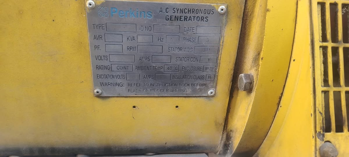 بيع مستعجل مولد بيركز اربع بستم معمر جديد سايس 10 70 كيفي 280 انبير شرط الشغل السعر 22 وبي مجال الاتصال على الرقم ***********
