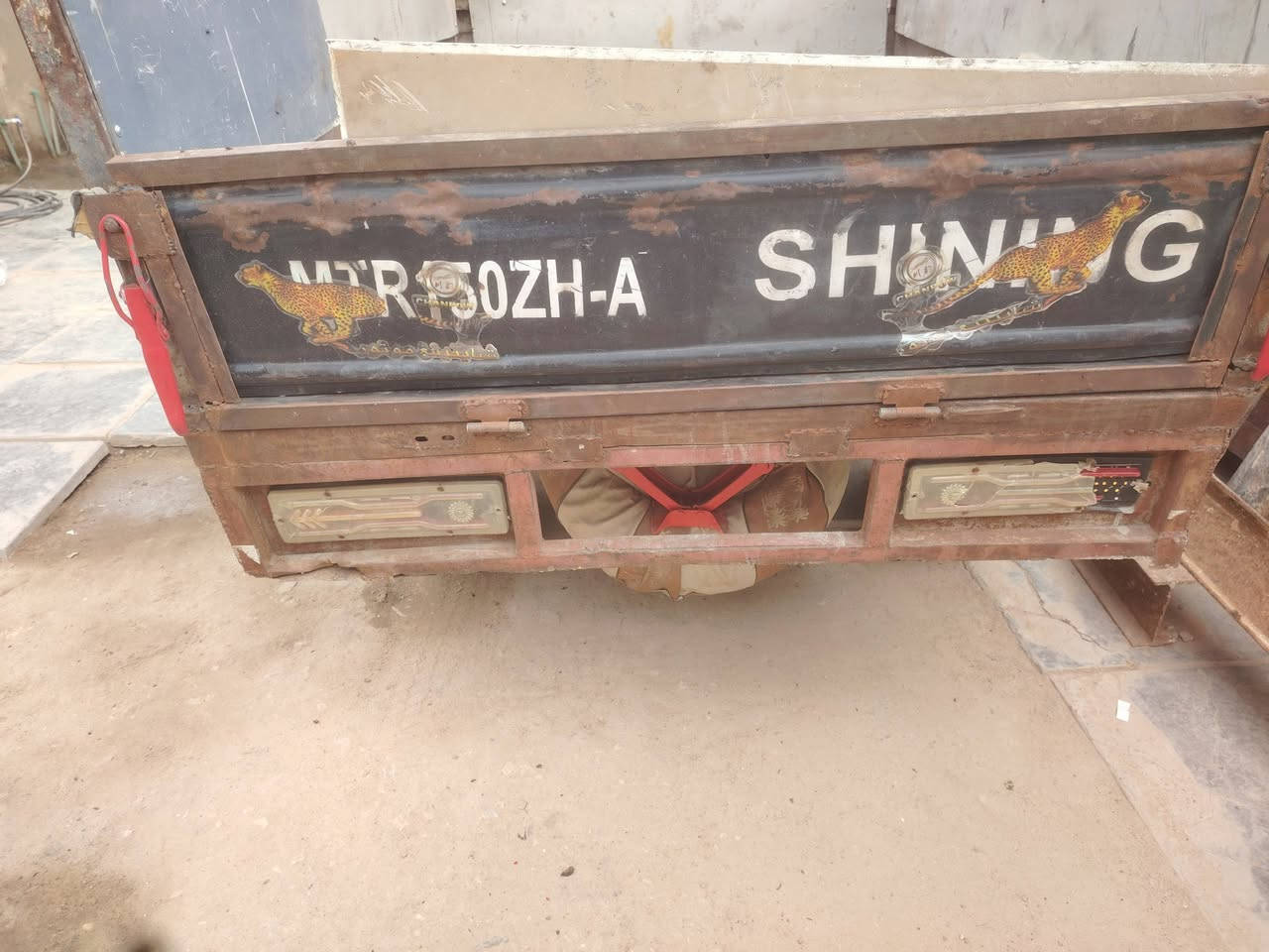 السلام عليكم هذا بدي  للبيع جمره امتيار كل شيء يرهام السعر 100 وبي مجال قليل للشراي مكاني نجف ابو صخير شراي يجي خاص نظافته مثل اللي بالصوره حصيرته لا طاقه ولا بيها اي شيء ولا خياس


**إذا كنت صاحب هذا الإعلان وتريد حذفه لأي سبب، رجاءا أرسل رسالة إلى الدعم الفني**