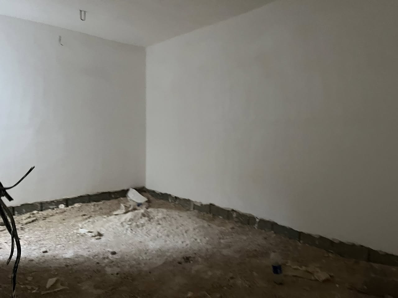 للبيع مشتملات طابقين جديدة 

المساحه ٢٥٠ متر 

الموقع - جمعية الامام - خلف ثانوية بغداد - مقابيل السيد محمد ع 

٤ غرف نوم 
صاله
استقبال 
مطبخ 
صحيات داخليه وخارجية
للاستفسار اتصل 
*********** - ***********
