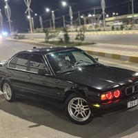 بي ام 525 • موديل ١٩٩٠ • بليته ٢٠٣١