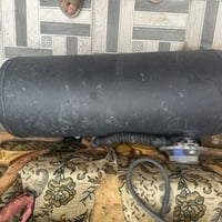 منظومة غاز للبيع ستة سلندر اتيكر سعة ٦٠ لتر كانت مشدودة على جارجر  الس...