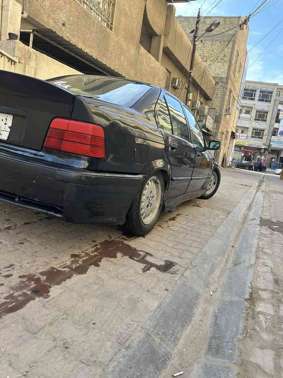 Bmw E36 318 
اربعة سلندر 
كير عادي
تبريد 
منظومة زنون
باتري جديد تخم تايرات جديد
سستم صوت امبليفاير ودمام و 8 سماعات 
نقصها الباور ستيرن ملغي شالع القايش مالته
للبيع 40 ورقة مكاني بغداد الجديدة 
***********
