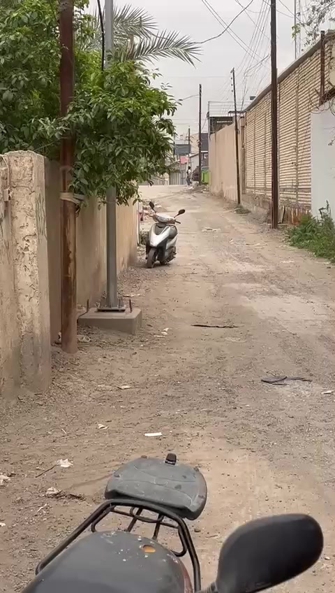 للأيجار شقة 70 متر معزولة صالة وغرفة نوم وحولي ومطبخ وحمام وتواليت شاطئ التاجي منطقة الطي مجاور اسواق فدك السعر 250 الف ***********
