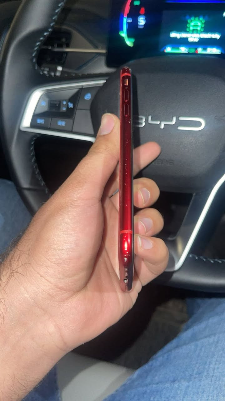 xr
128
بطاريه 77
الجهاز نضيف ممفتوح ممبدل بيه اي شي 
***********
مكان الشعب 
سعر 175
