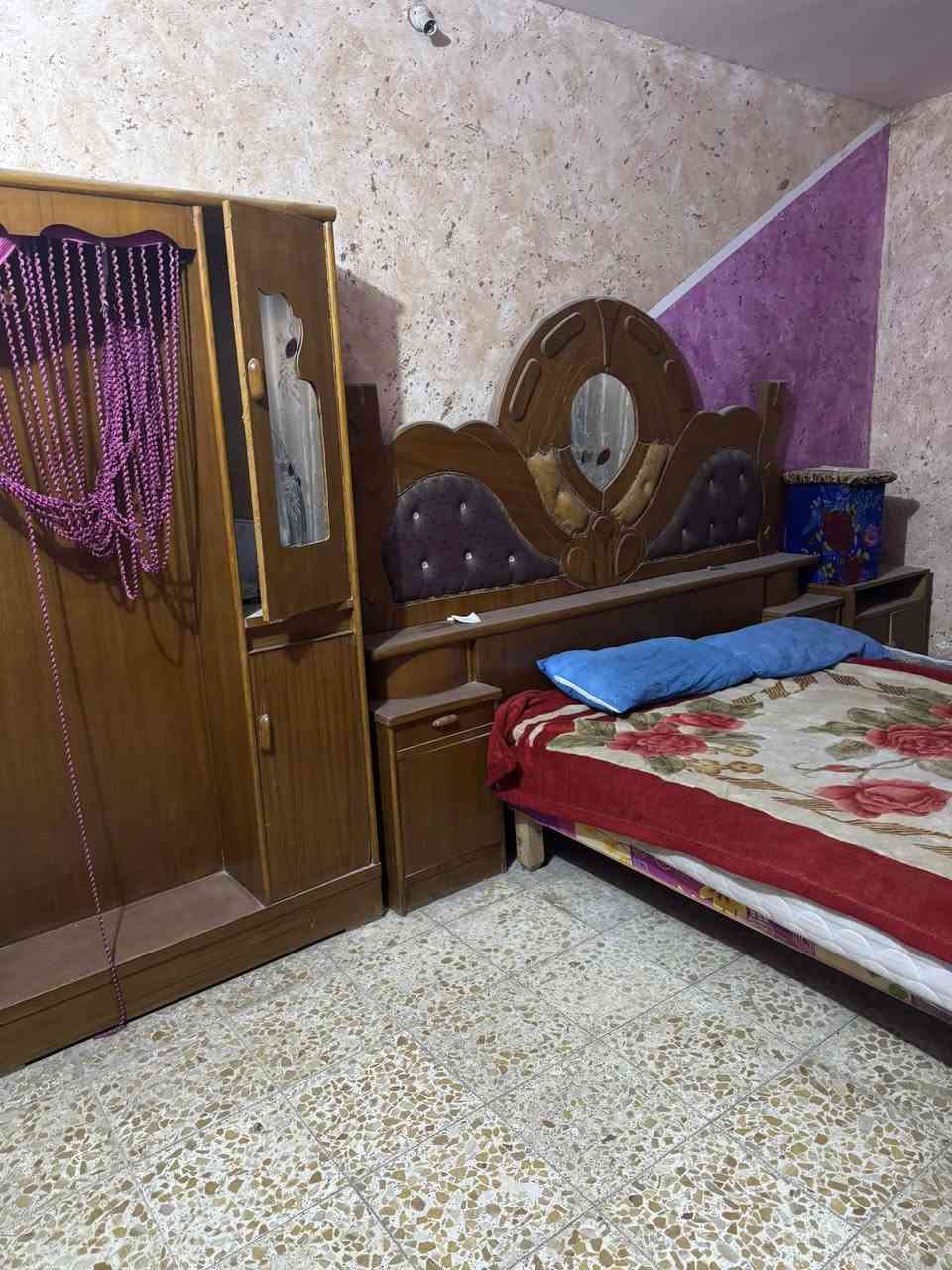 غرفه أخشاب 6 أبواب صاج نضيفه جدا سعرها مناسب جدا مكاني بابل شارع 80 
لاستفسار اكثر ‭0773 736 4323‬
